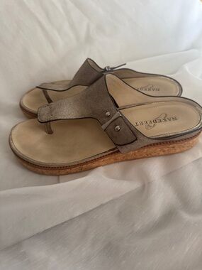 Naked Feet Metallic Bronze Cork Wedge Thong Sandals size 7.5